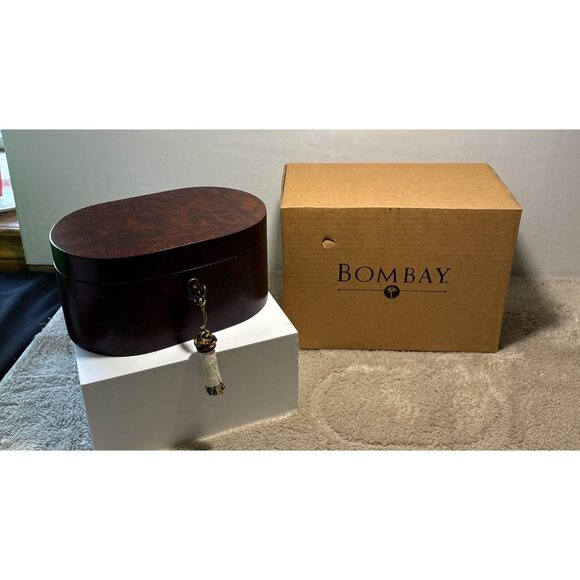 Bombay Wooden Locking Box Watch Jewelry Valet Classic New - Picture 2 of 13